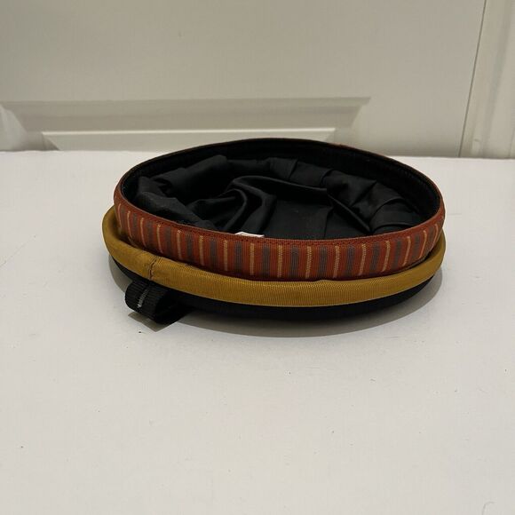 REI Adventure Dog Collapsible Fold Down Handle Gold Dog Water Food Bowl Nylon - Picture 8 of 9